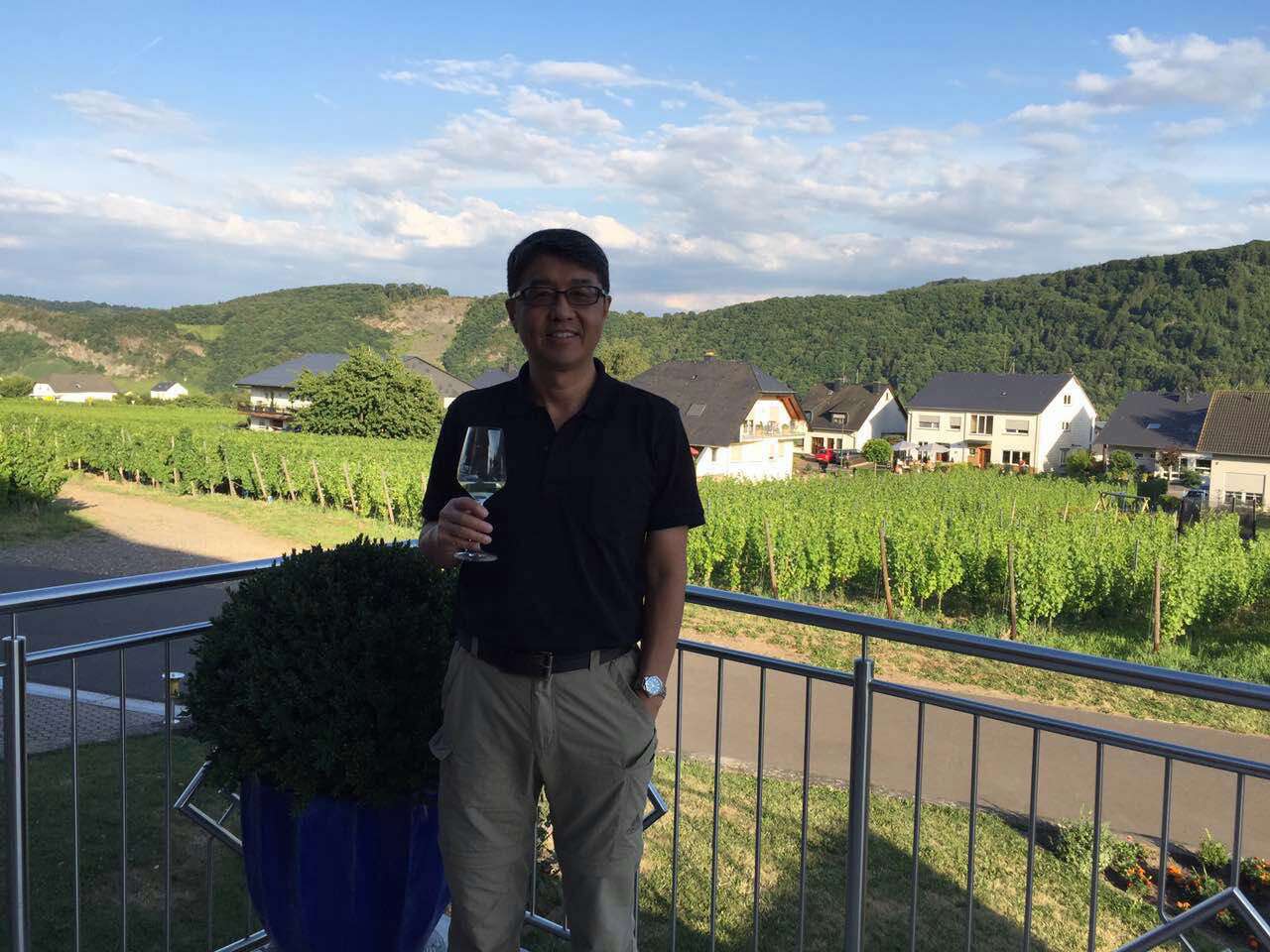 余教授德國鄉村行：雷司令葡萄酒產(chǎn)業(yè)對中國水果產(chǎn)業(yè)有啟示嗎？